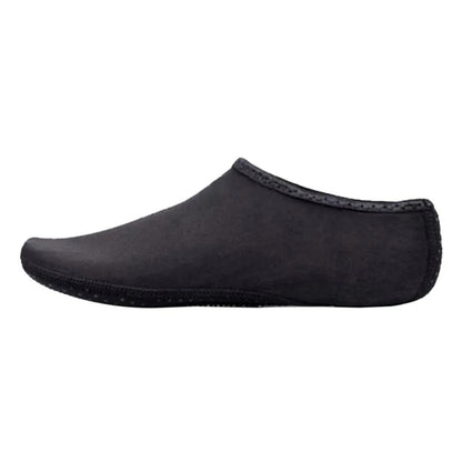 chaussure-de-plage-tendance-noire