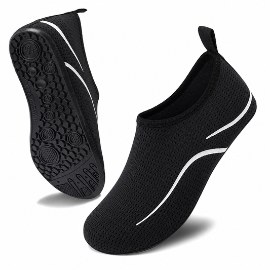 Chaussures de plage design noires avec matière respirante et semelle antidérapante